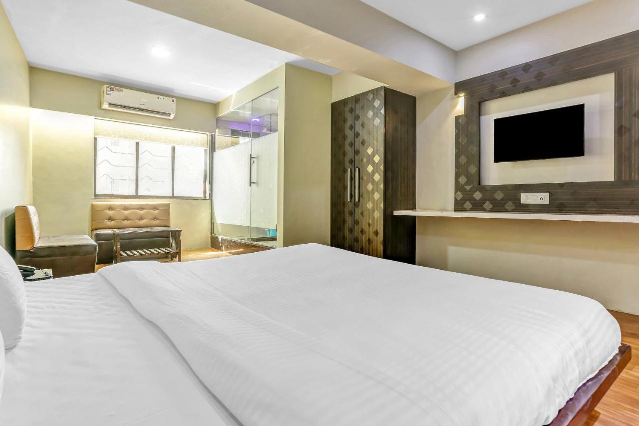 Oyo Flagship 83396 Hotel Vinyasa Residency Bombay Eksteriør billede