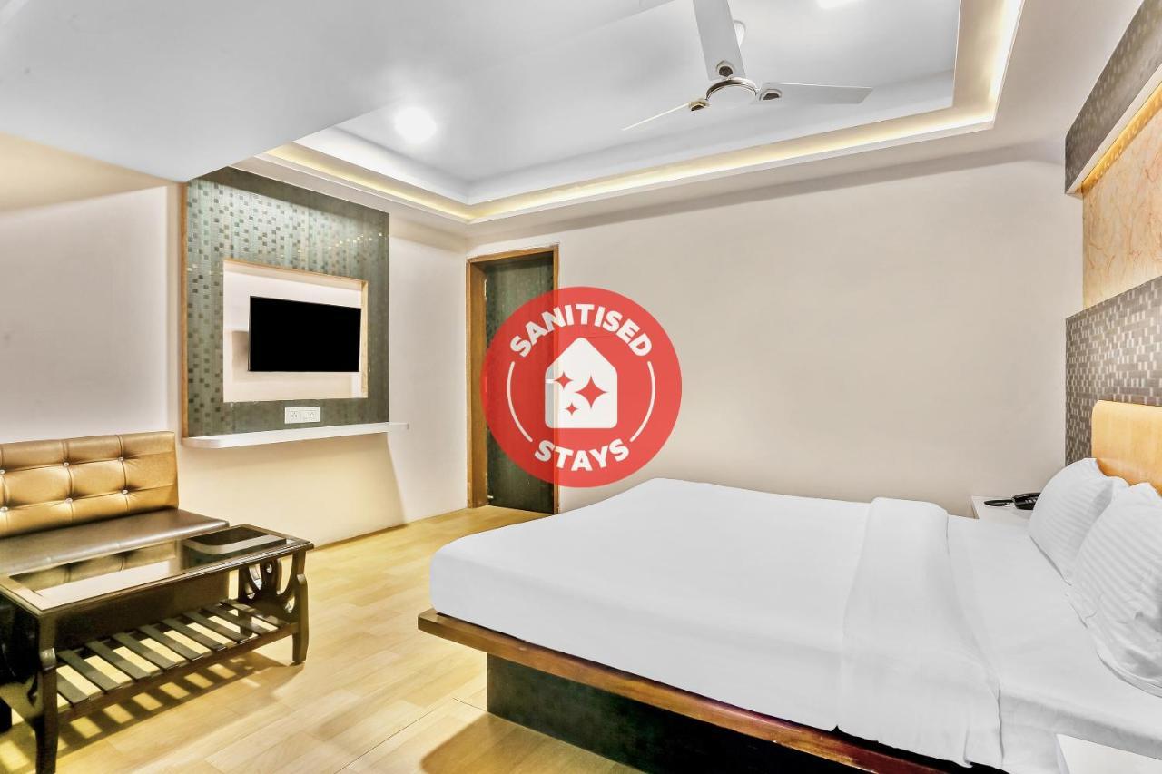 Oyo Flagship 83396 Hotel Vinyasa Residency Bombay Eksteriør billede